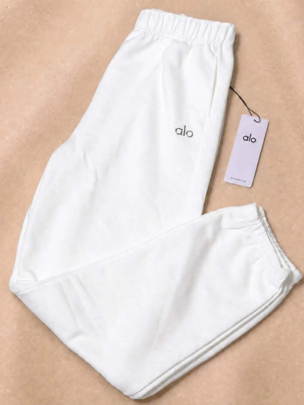 Size M | Alo Yoga Accolade Ivory White Sweatpant